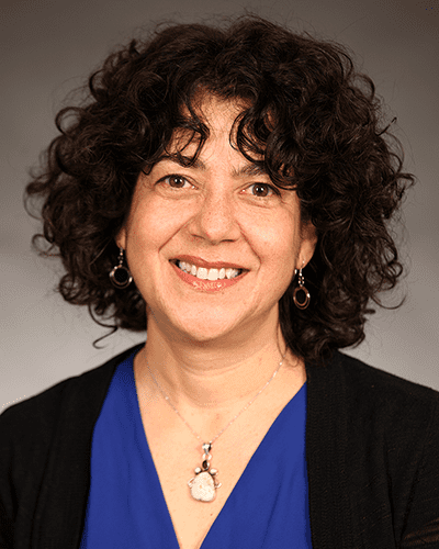 2020 Teaching Award Winner Michelle Fazio